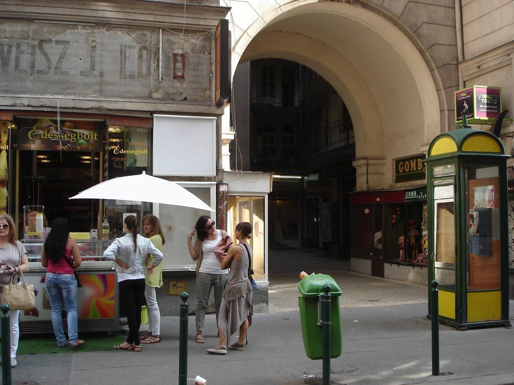 Romantic Centrum Apartman Budapest Exterior photo
